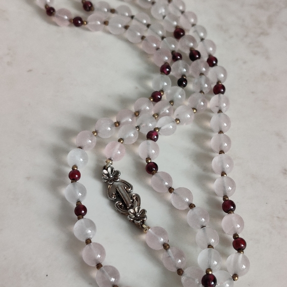 Vintage Genuine Rose Quartz Necklace with Garnet - Picture 10 of 13